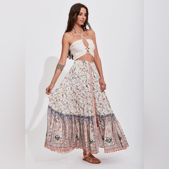 🤍🤎 Arnhem Renata Skirt in Winter 🤍🤎 - Picture 2 of 10